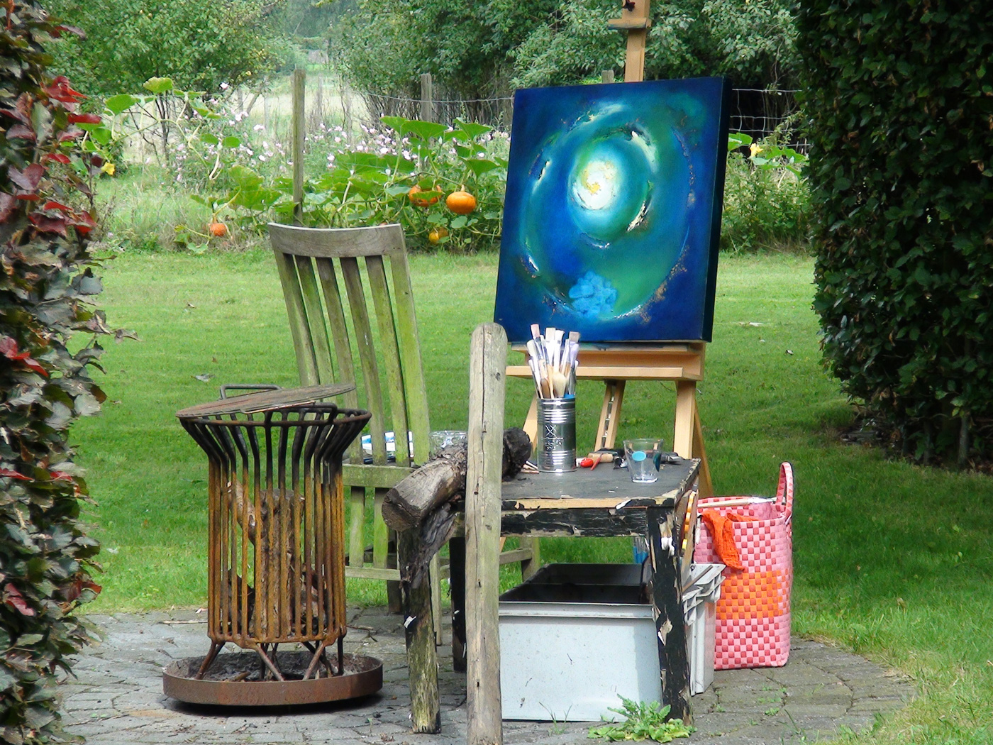 <i>flowpaintingart</i> <i>painting the energy</i> <i>of the soul</i>